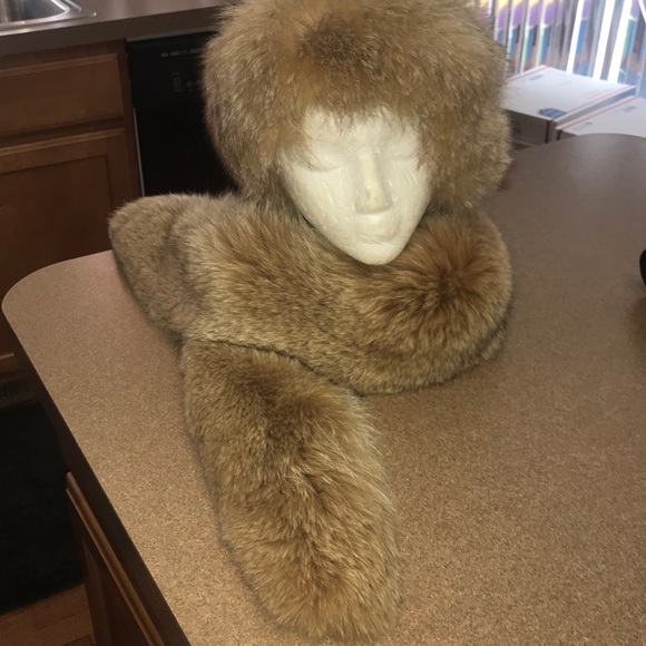 Accessories - Fox a fur Collar